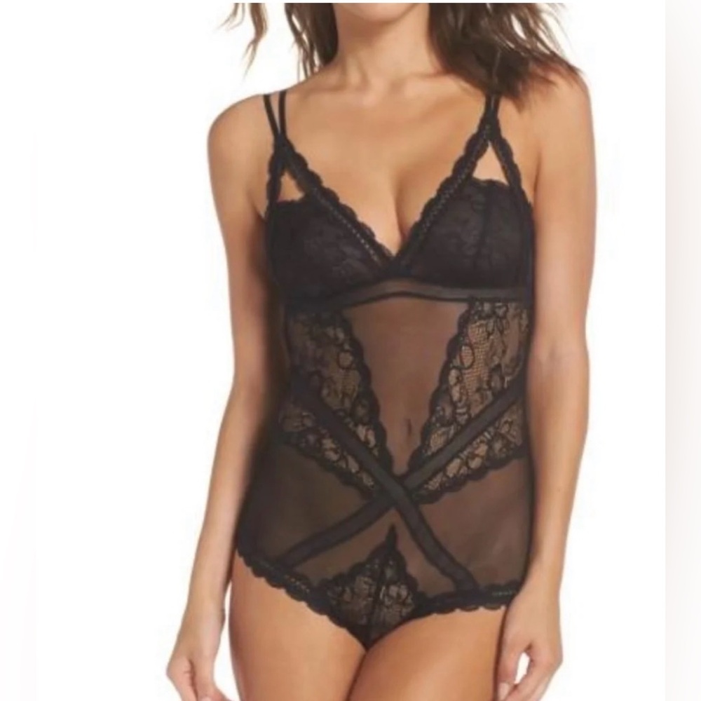 Sam Edelman Mixed Lace Cutout Mesh Black Bodysuit Large